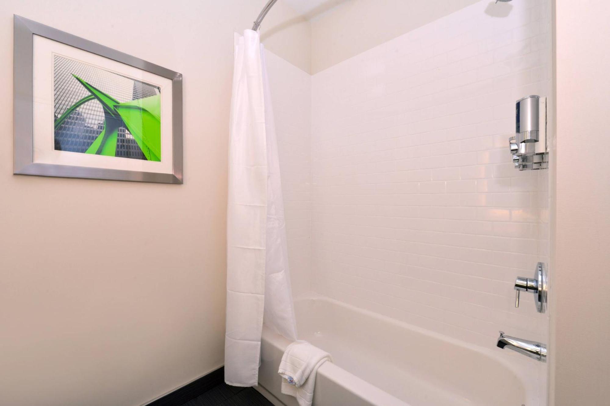 Four Points By Sheraton O'hare 3*